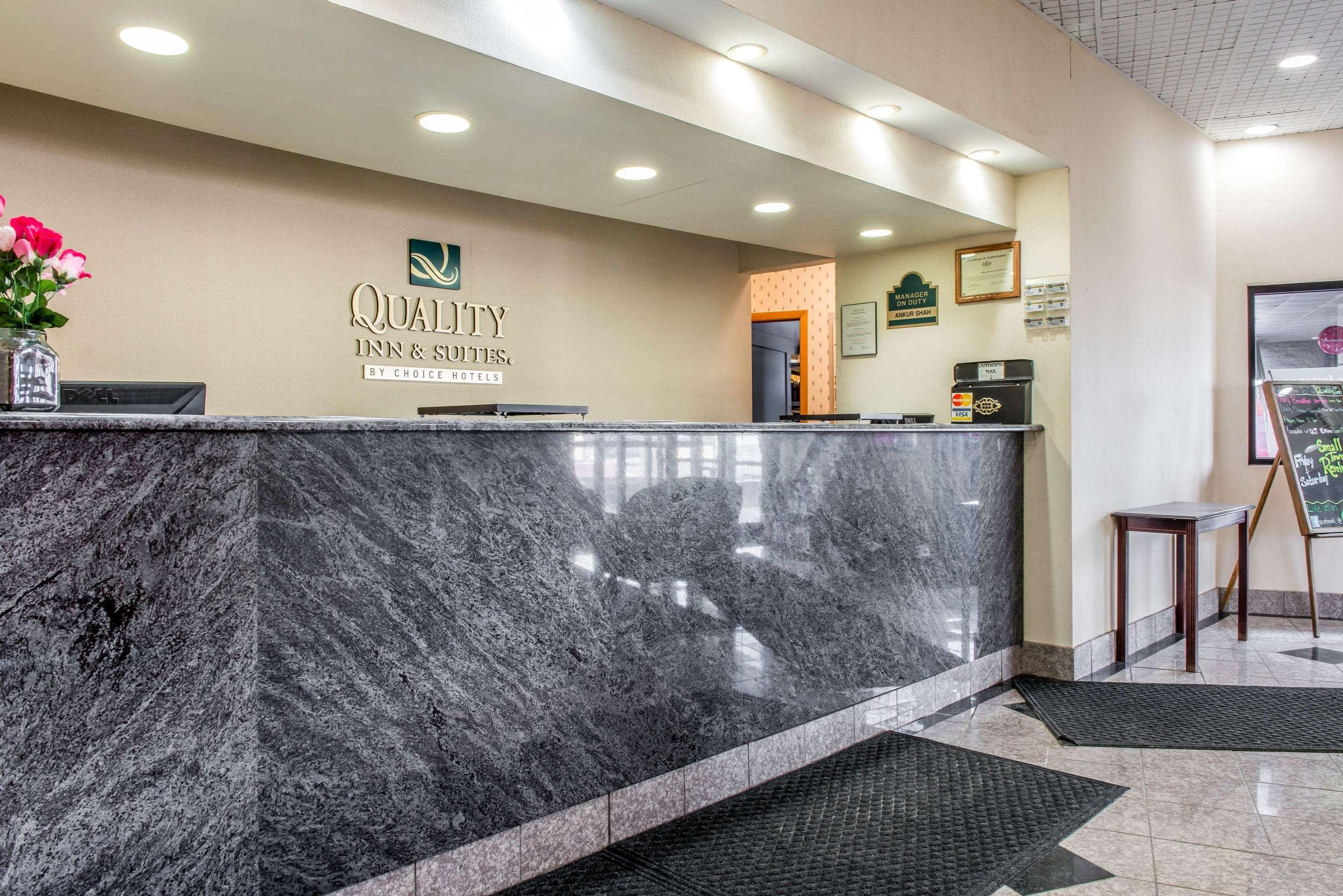 Quality & Hotel Fairview (Erie County)